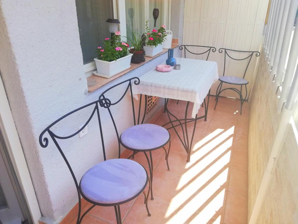Strandfuerdo Apartman Eger Ngoại thất bức ảnh