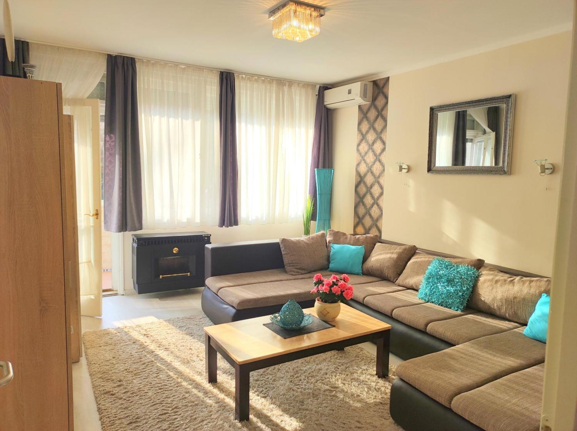 Strandfuerdo Apartman Eger Ngoại thất bức ảnh