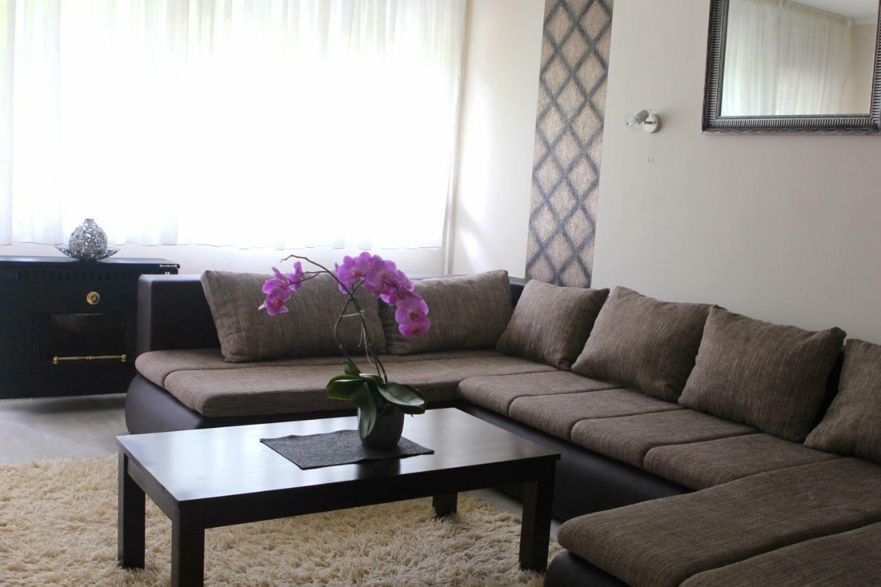 Strandfuerdo Apartman Apartment Eger Ngoại thất bức ảnh