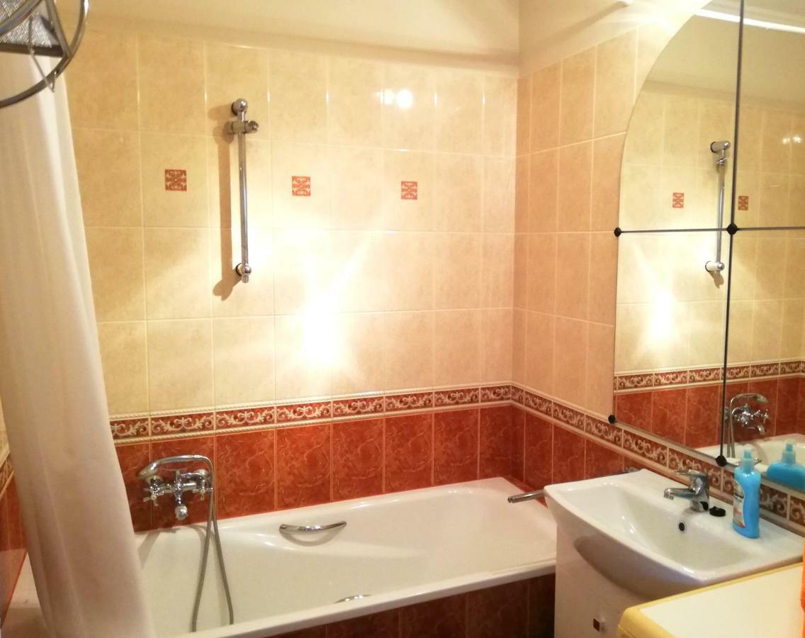 Strandfuerdo Apartman Eger Ngoại thất bức ảnh