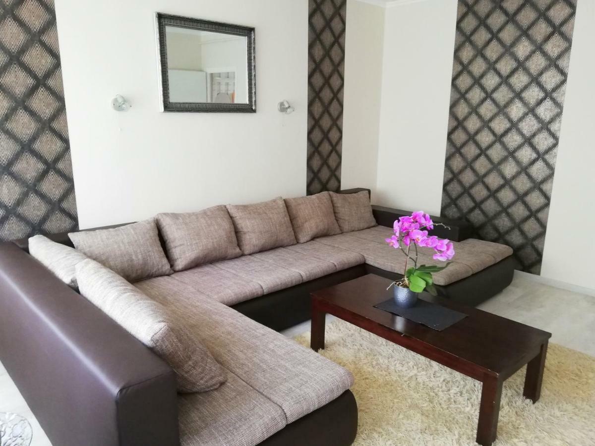 Strandfuerdo Apartman Eger Ngoại thất bức ảnh